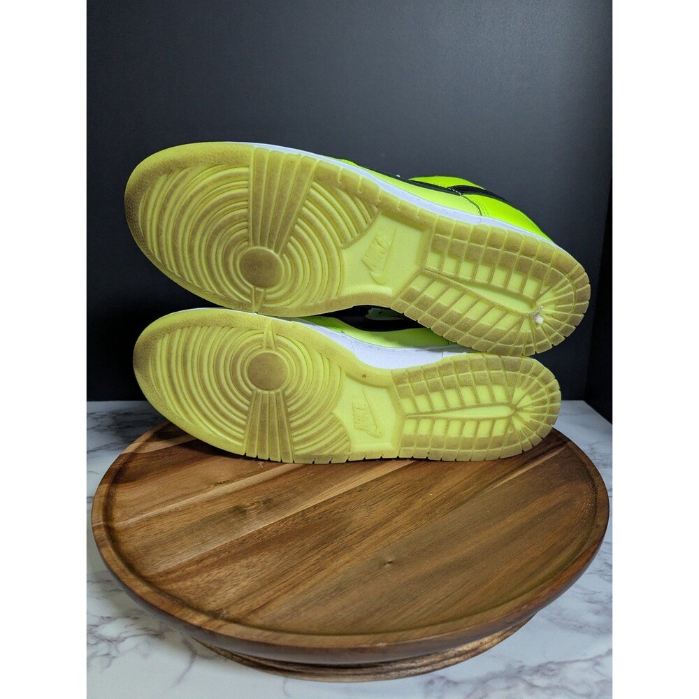 Nike DunkNike Dunk Low SE Volt Black Total Orange lFJ4610 702  Mens Size 12 - Picture 6 of 8